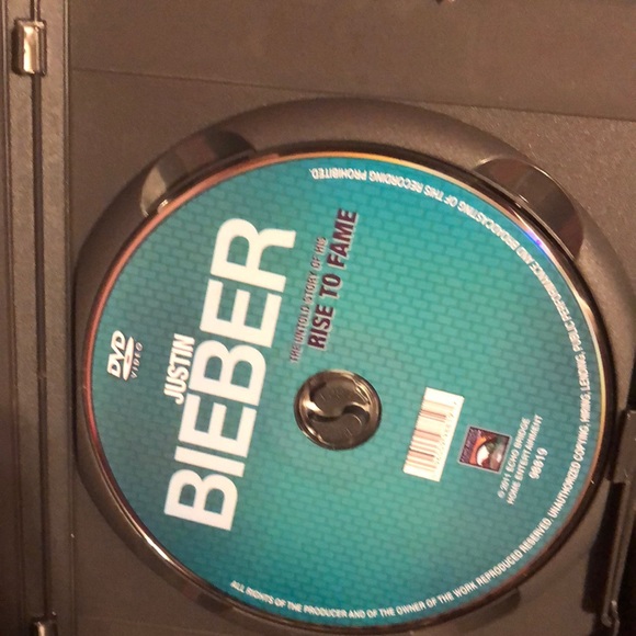 Justin Bieber Rise To Fame DVD - Picture 3 of 3